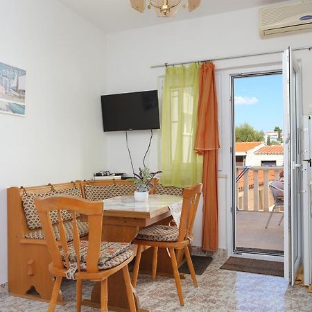 Apartments By The Sea Businci, Ciovo - 9450 โตรกีร์ ภายนอก รูปภาพ