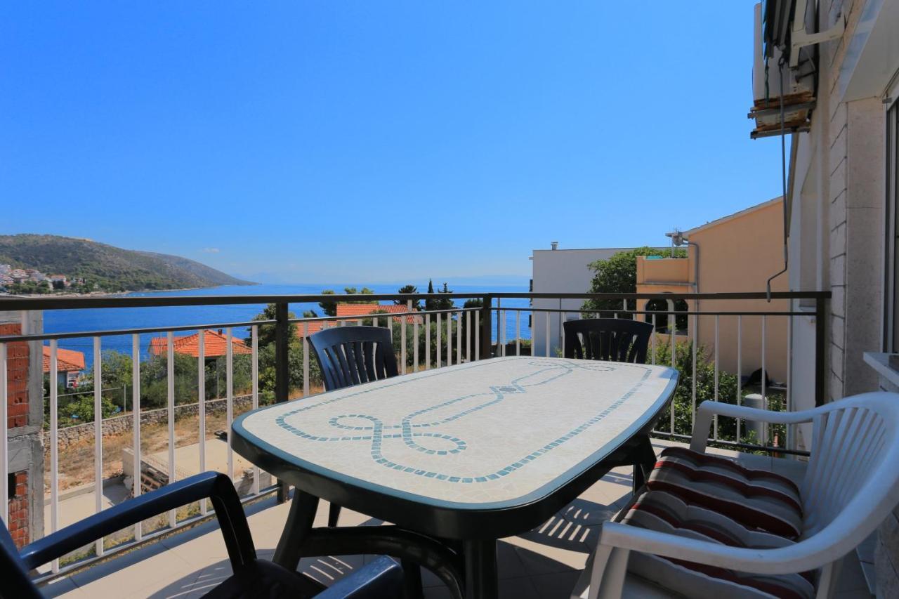 Apartments By The Sea Businci, Ciovo - 9450 โตรกีร์ ภายนอก รูปภาพ