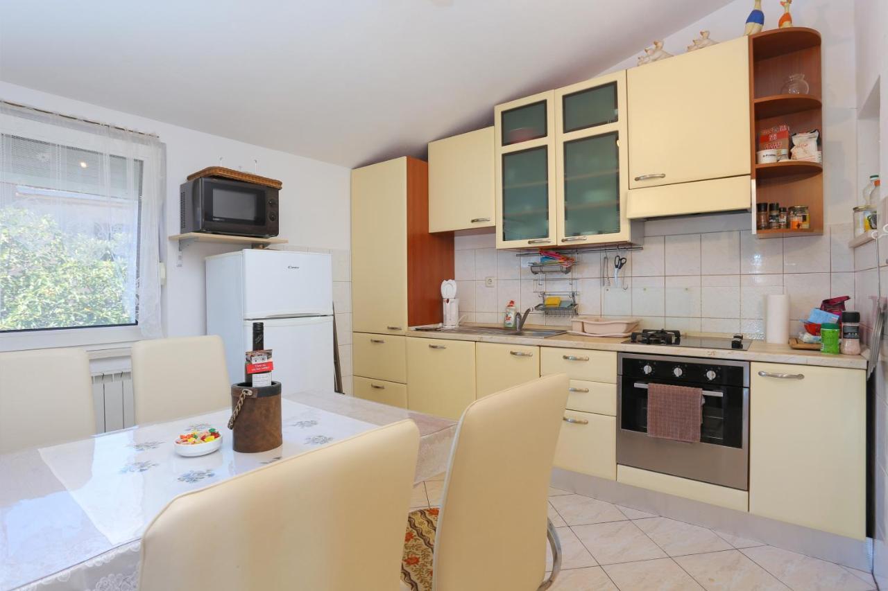 Apartments By The Sea Businci, Ciovo - 9450 โตรกีร์ ภายนอก รูปภาพ