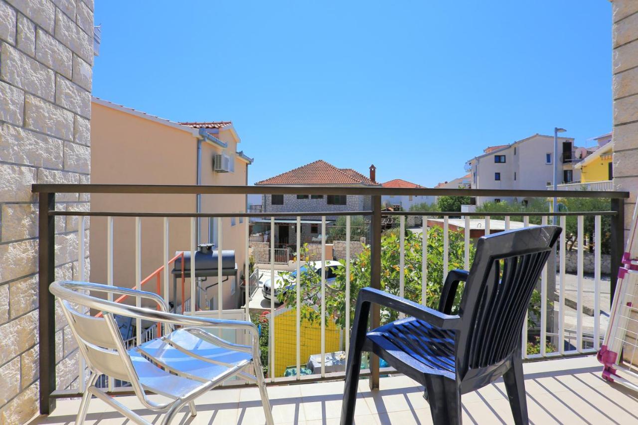 Apartments By The Sea Businci, Ciovo - 9450 โตรกีร์ ภายนอก รูปภาพ