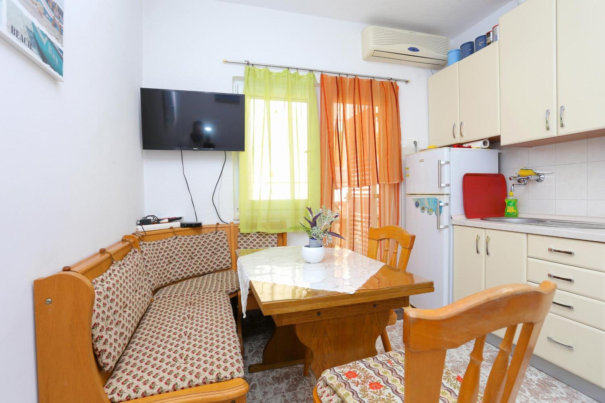 Apartments By The Sea Businci, Ciovo - 9450 โตรกีร์ ห้อง รูปภาพ